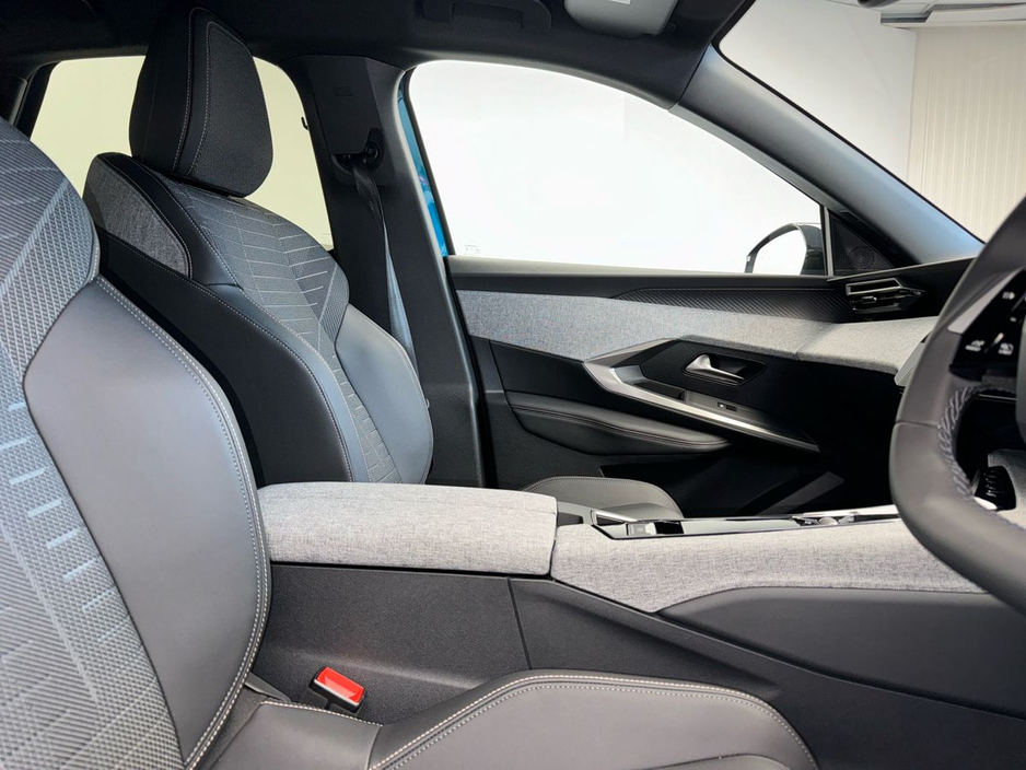 2026 Peugeot 3008 HYBRID ALLURE *€500 DUNNES VOUCHER* €90 P/W 3YRS €47,170