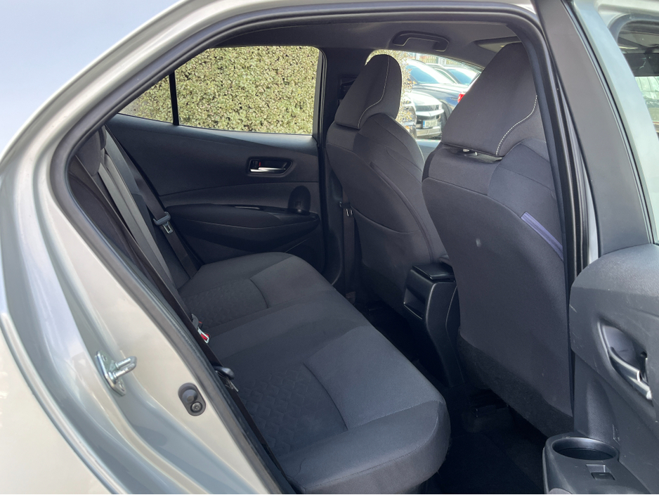 2019 Toyota Corolla - image 9