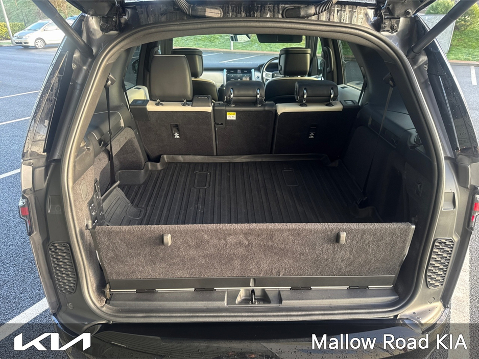 2021 Land Rover Discovery 3.0 SD6 R- R-DYNAMIC H 7 SEATER €74,950