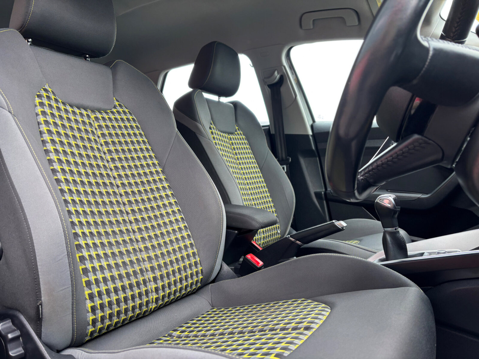 2020 Audi A1 - image 10