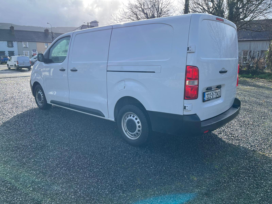 2022 Opel Vivaro LWB LOW MILEAGE €16,950