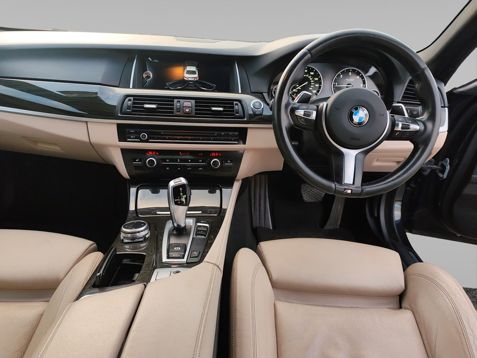 2014 BMW 5 Series - image 9
