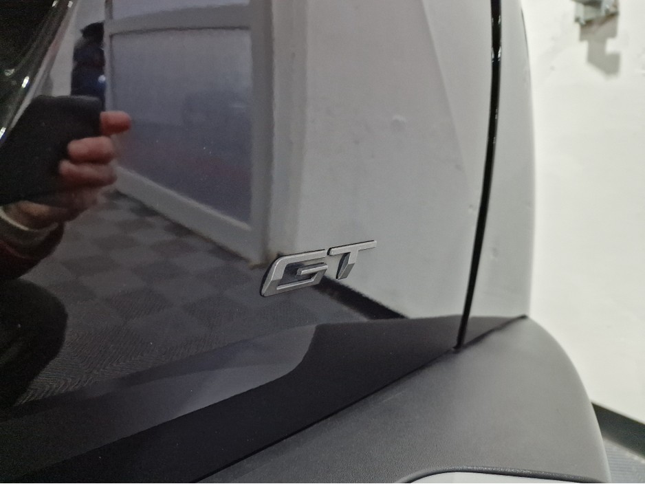 2024 Peugeot 2008 EV GT (50KWH BATTERY) AUTOMATIC **ONE OWNER / TOP SPEC / APPLE CARPLAY / CRUISE CONTROL / HALF LEATHER / KEYLESS ENTRY / REVERSE CAMERA / WIRELESS PHONE CHARGING / PEUGEOT WARRANTY 03|2027** €25,900