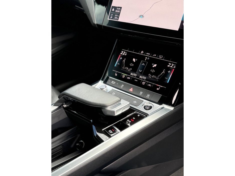 2024 Audi Q8 - image 26