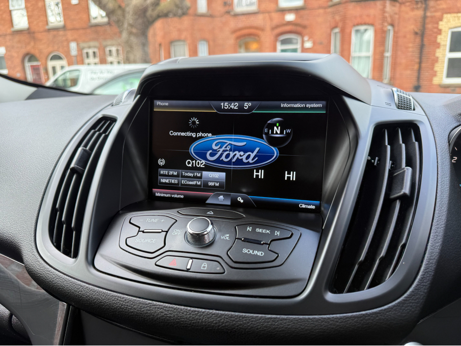 2016 Ford Kuga - image 15