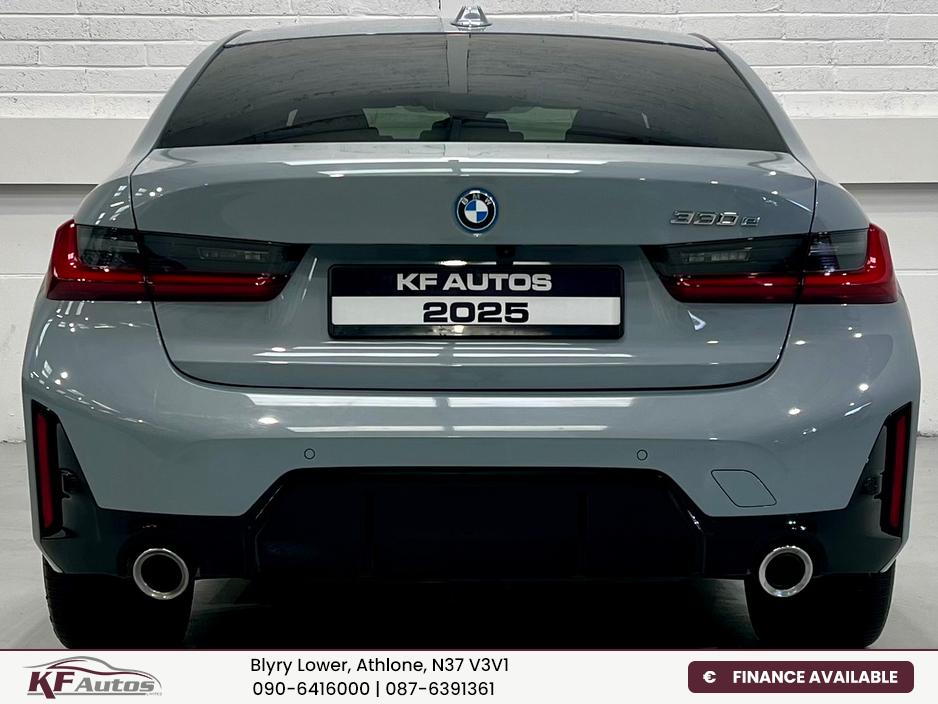 2025 BMW 3 Series - image 7