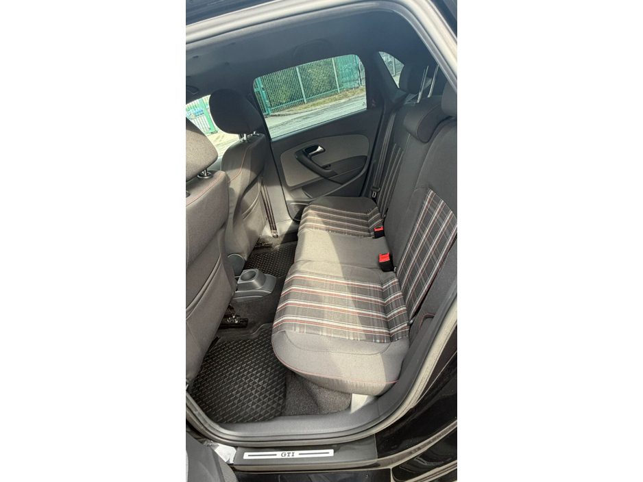 2012 Volkswagen Polo 1.4 DSG HIGHLINE €10,500