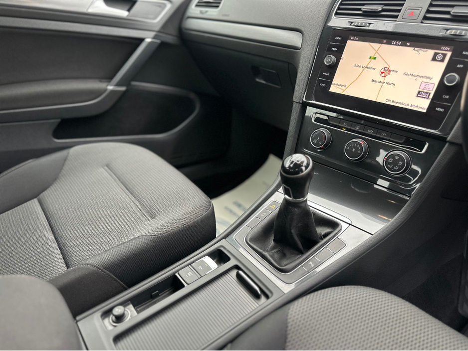 2019 Volkswagen Golf SE NAV TDI 1.6 S 90PS 5DR