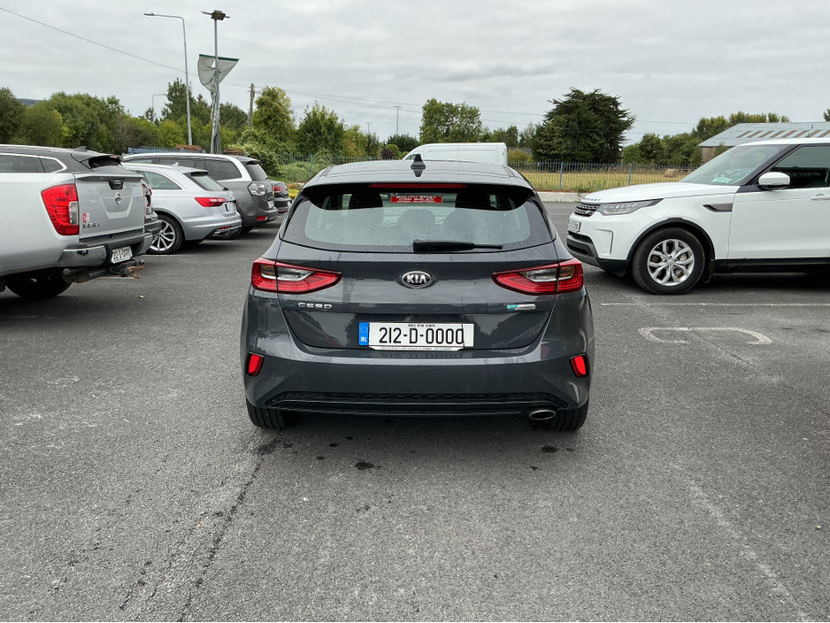 2021 Kia Ceed - image 6
