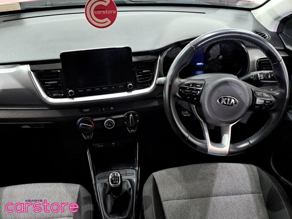 2021 Kia Stonic - image 11