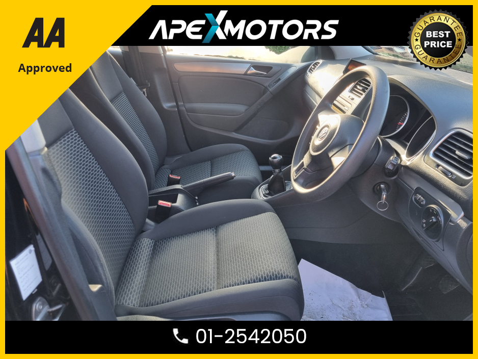 2010 Volkswagen Golf - image 11