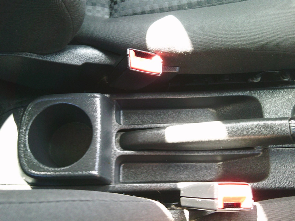 2015 Volkswagen Polo - image 9