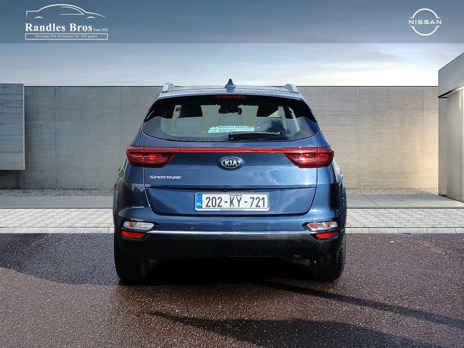 2020 Kia Sportage - image 4