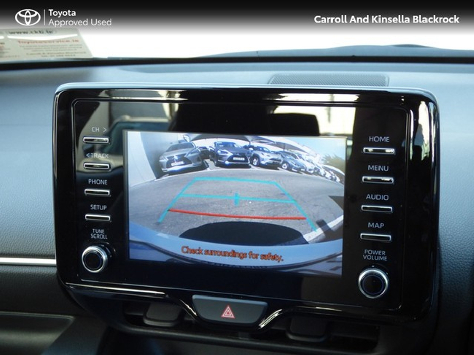 2024 Toyota Yaris - image 12