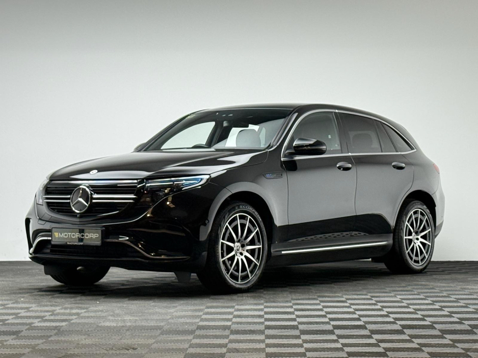 2022 Mercedes-Benz EQC - image 3
