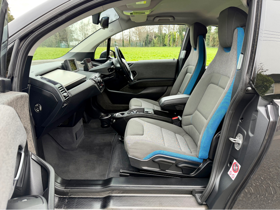 2015 BMW i3 - image 23