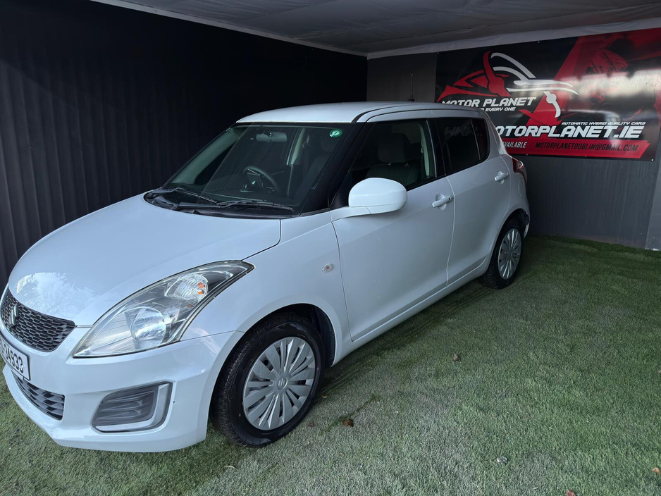 2014 Suzuki Swift - image 3