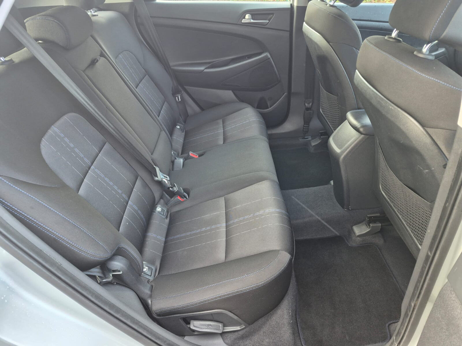 2018 Hyundai Tucson - image 18