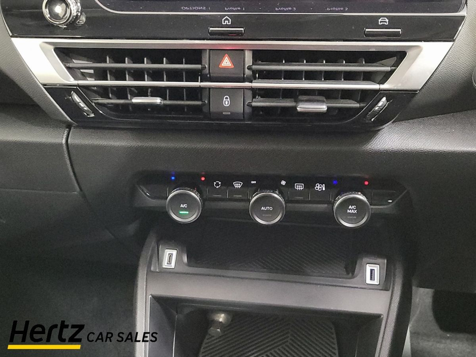 2023 Citroen C4 - image 21