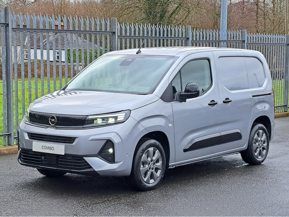 2026 Opel Combo SPORTIVE L1H1 1.5TD 130BHP **8 SPEED AUTOMATIC**TOP SPEC** €25,163