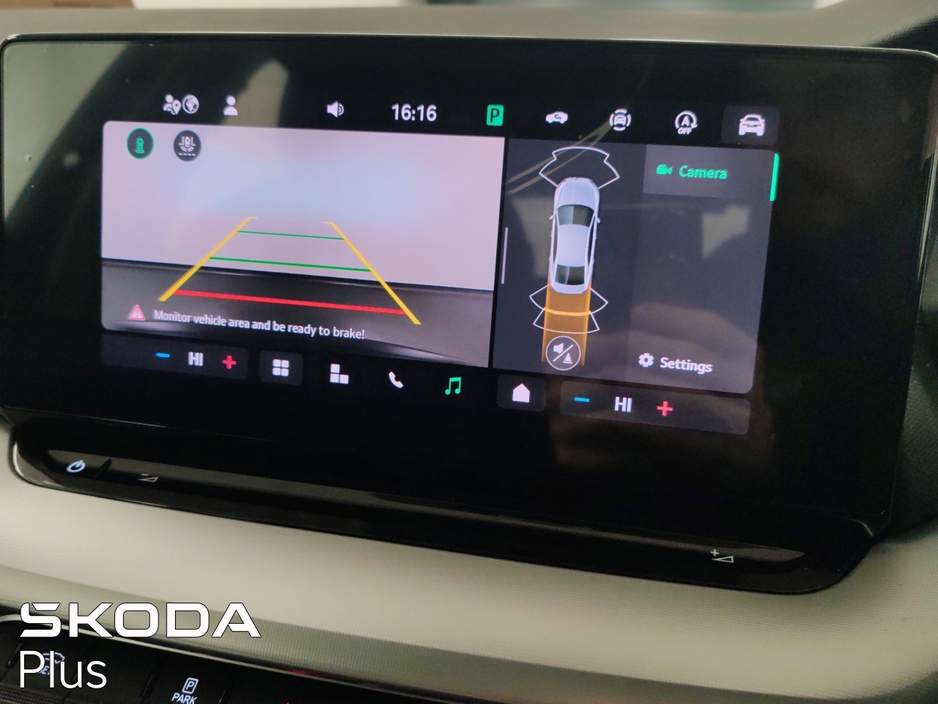 2025 Skoda Octavia - image 17