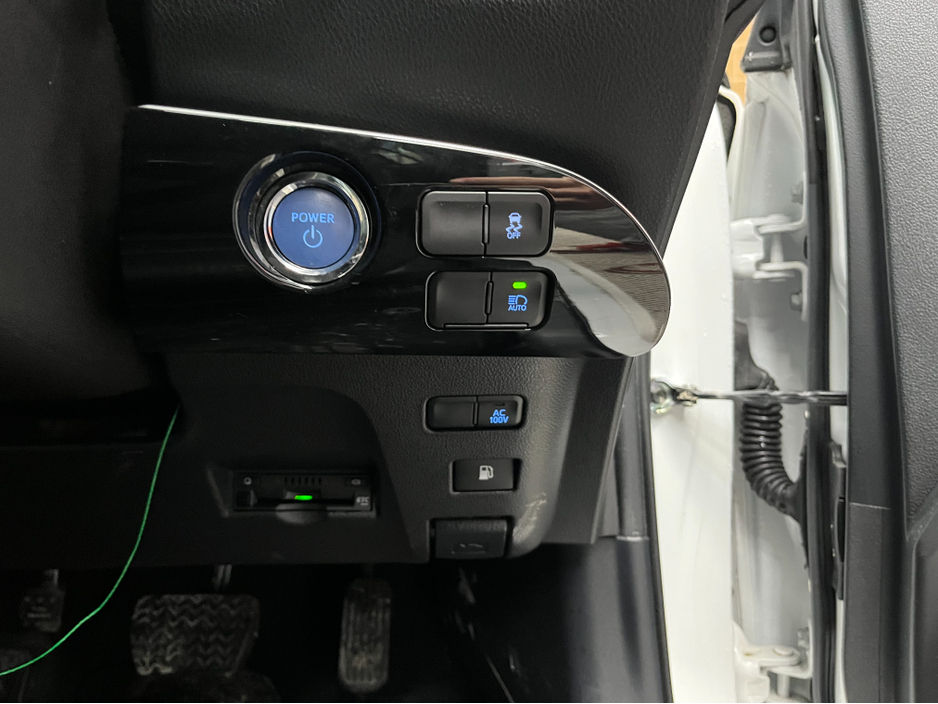 2017 Toyota Prius €21950 2022 TOYOTA PRIUS S 1.8 AUTOMATIC / CRUISE CONTROL AND MORE €21,950