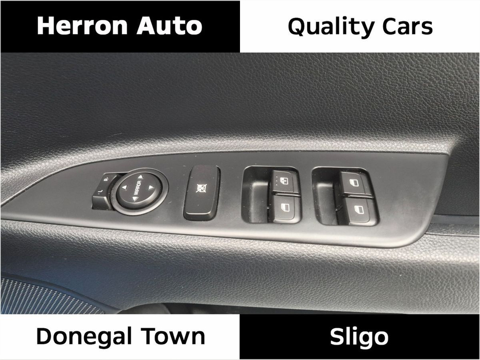 2024 Kia Stonic - image 5