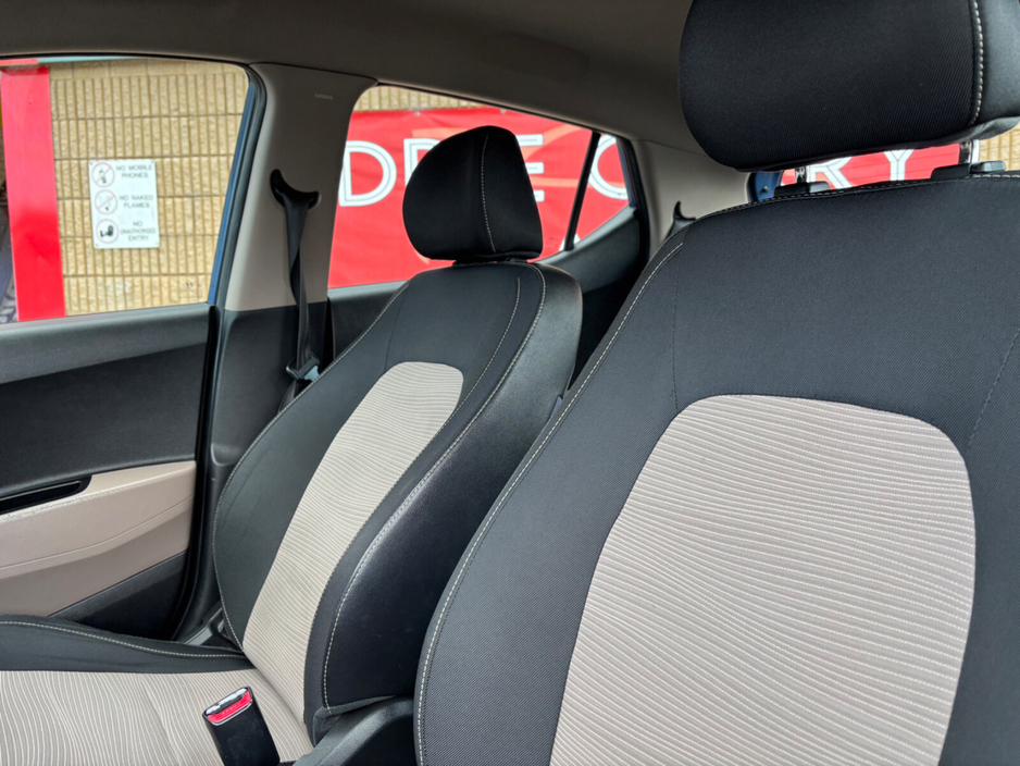 2015 Hyundai i10 - image 11