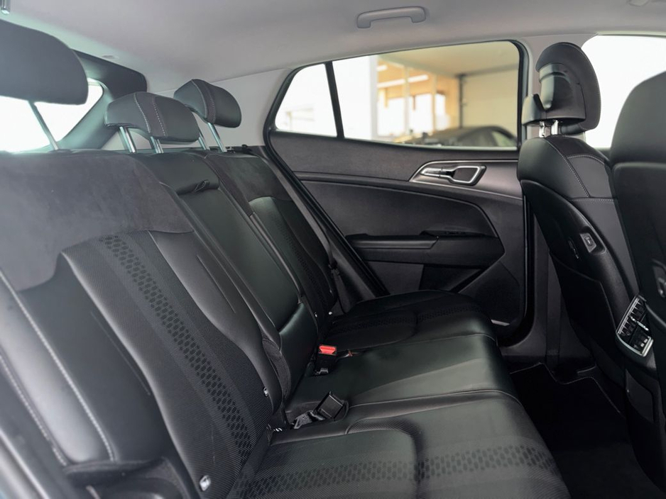 2024 Kia Sportage - image 5