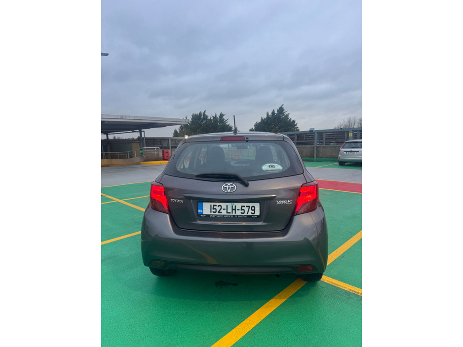2015 Toyota Yaris 1.0 VVT-i 3Dr Luna €11,950