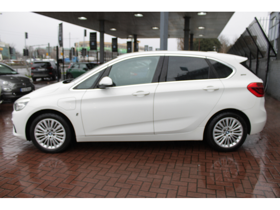 2017 BMW 2 Series 225XE PLUG IN HYBRID SE LUXURY EDITION 5DR ESTATE AUTO // LOW MILEAGE EXAMPLE ONLY COVERED 86,545 KM'S // A REAL MUST SEE // BUY WITH CONFIDENCE AA AND SIMI APPROVED DEALER 2026 // FINANCE ARRANGED // €16,950
