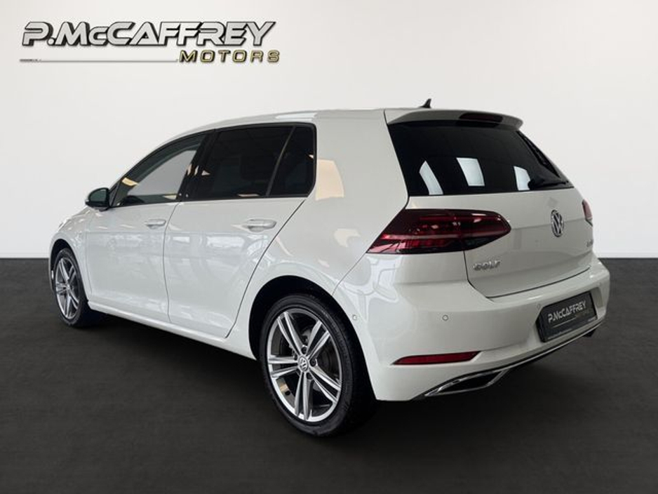 2019 Volkswagen Golf - image 7