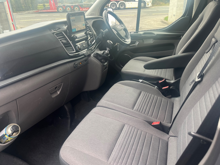 2019 Ford Tourneo Custom - image 20