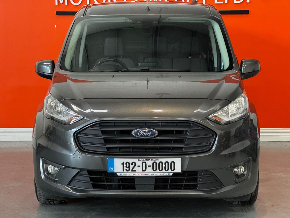 2019 Ford Transit Connect - image 2