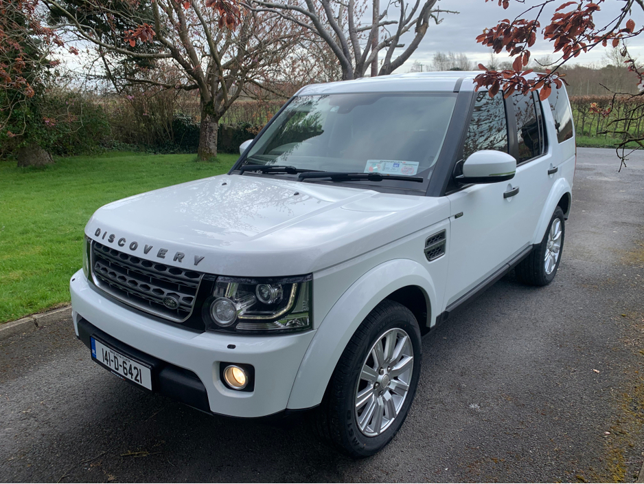 2014 Land Rover Discovery - image 12