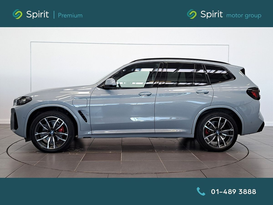 2023 BMW X3 - image 6