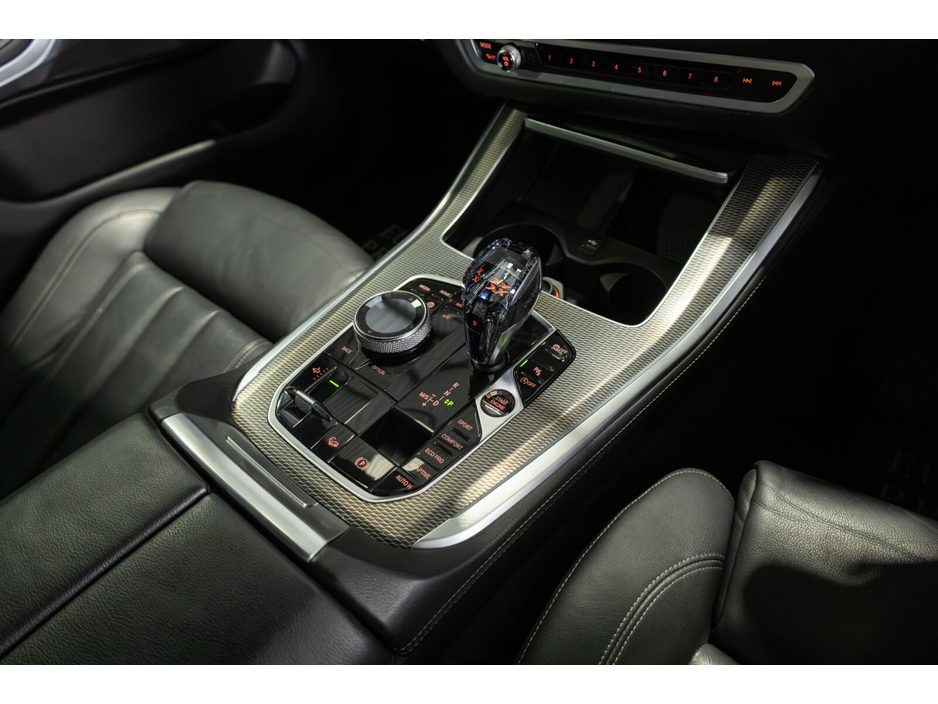 2019 BMW X5 - image 18