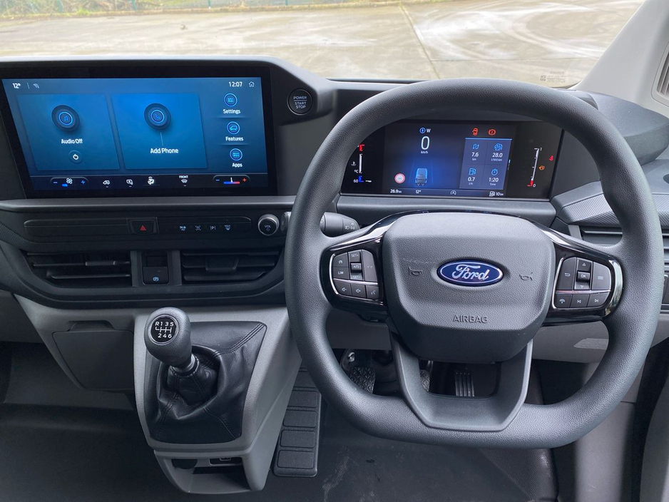 2026 Ford Transit Custom - image 21