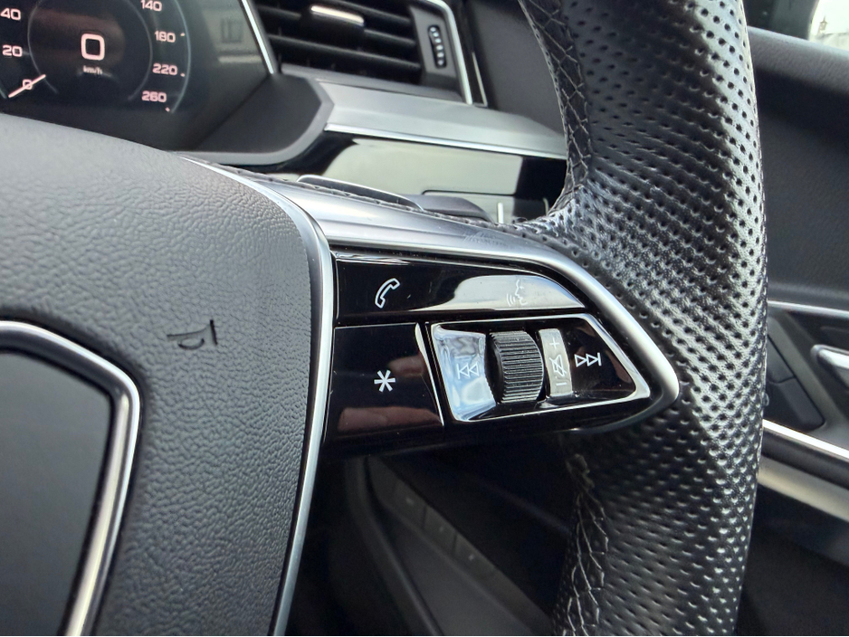 2022 Audi e-tron 55 S LINE QUATTRO COUPE//SUPERB SPEC//VERY LOW MILEAGE//IMMACULATE CONDITION//AUDI HISTORY//SIMI AND AA DEALER €35,900