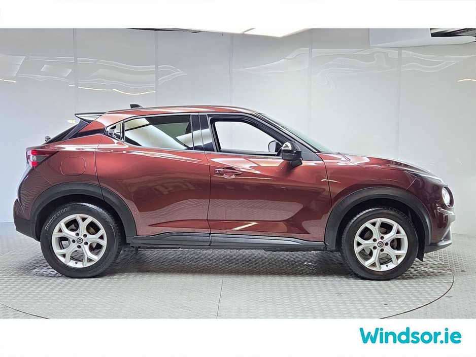2020 Nissan Juke - image 12