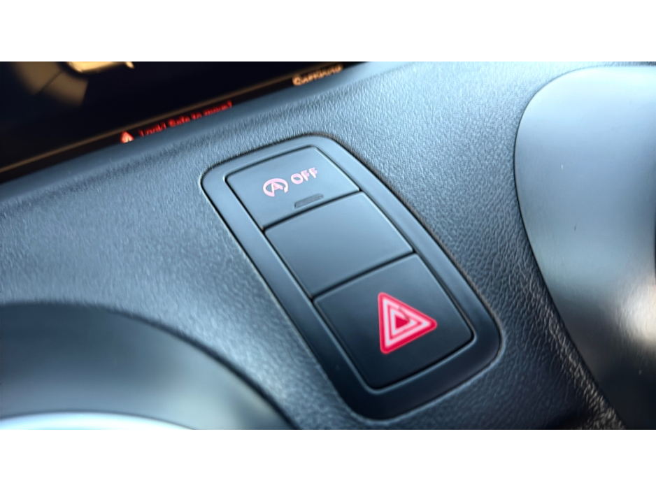 2016 Audi A1 - image 24