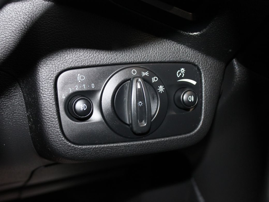 2019 Ford Kuga - image 26