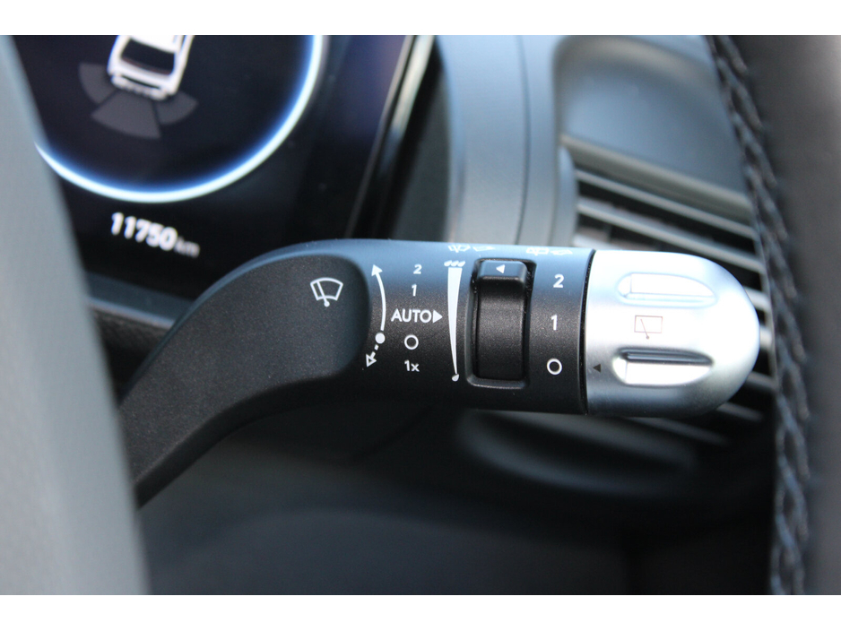 2025 Hyundai Inster - image 18