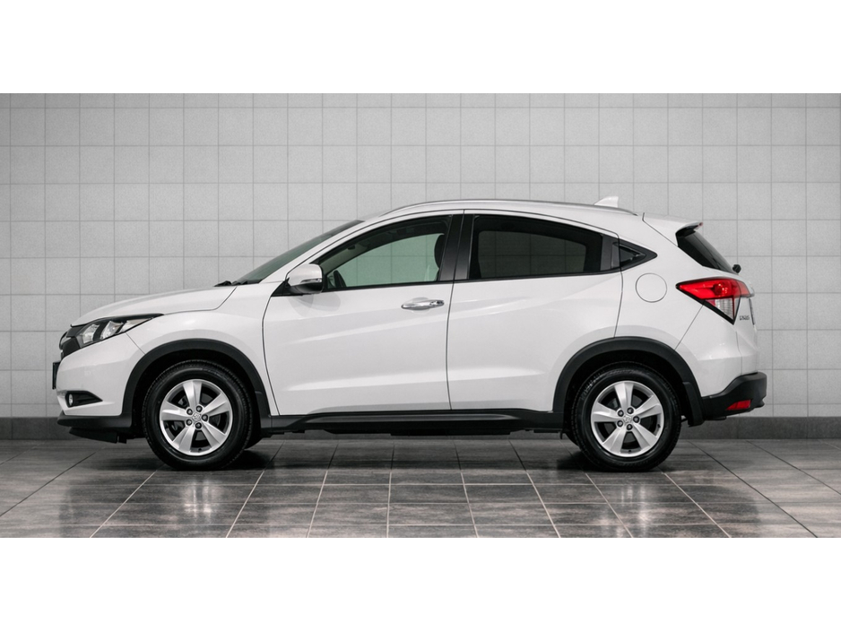 2016 Honda Vezel - image 3