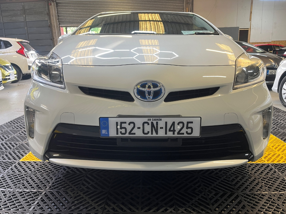 2015 Toyota Prius - image 3