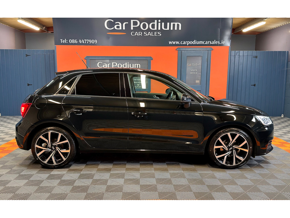 2017 Audi A1 - image 15