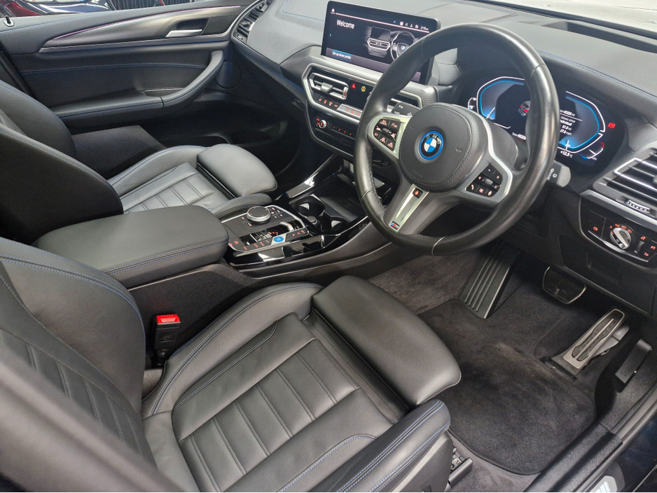 2023 BMW iX3 - image 8