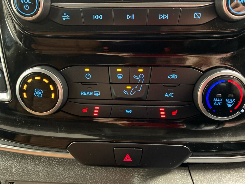 2022 Ford Tourneo Custom - image 17