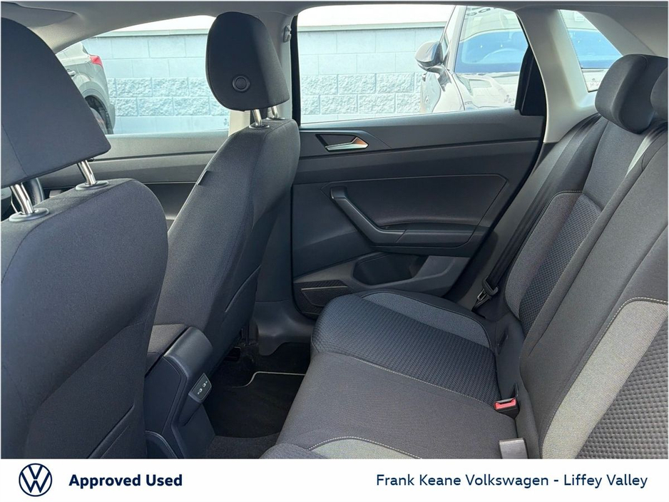 2024 Volkswagen Polo - image 6