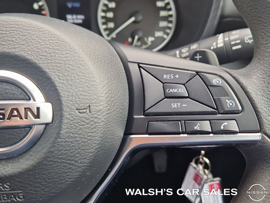 2020 Nissan Juke - image 30